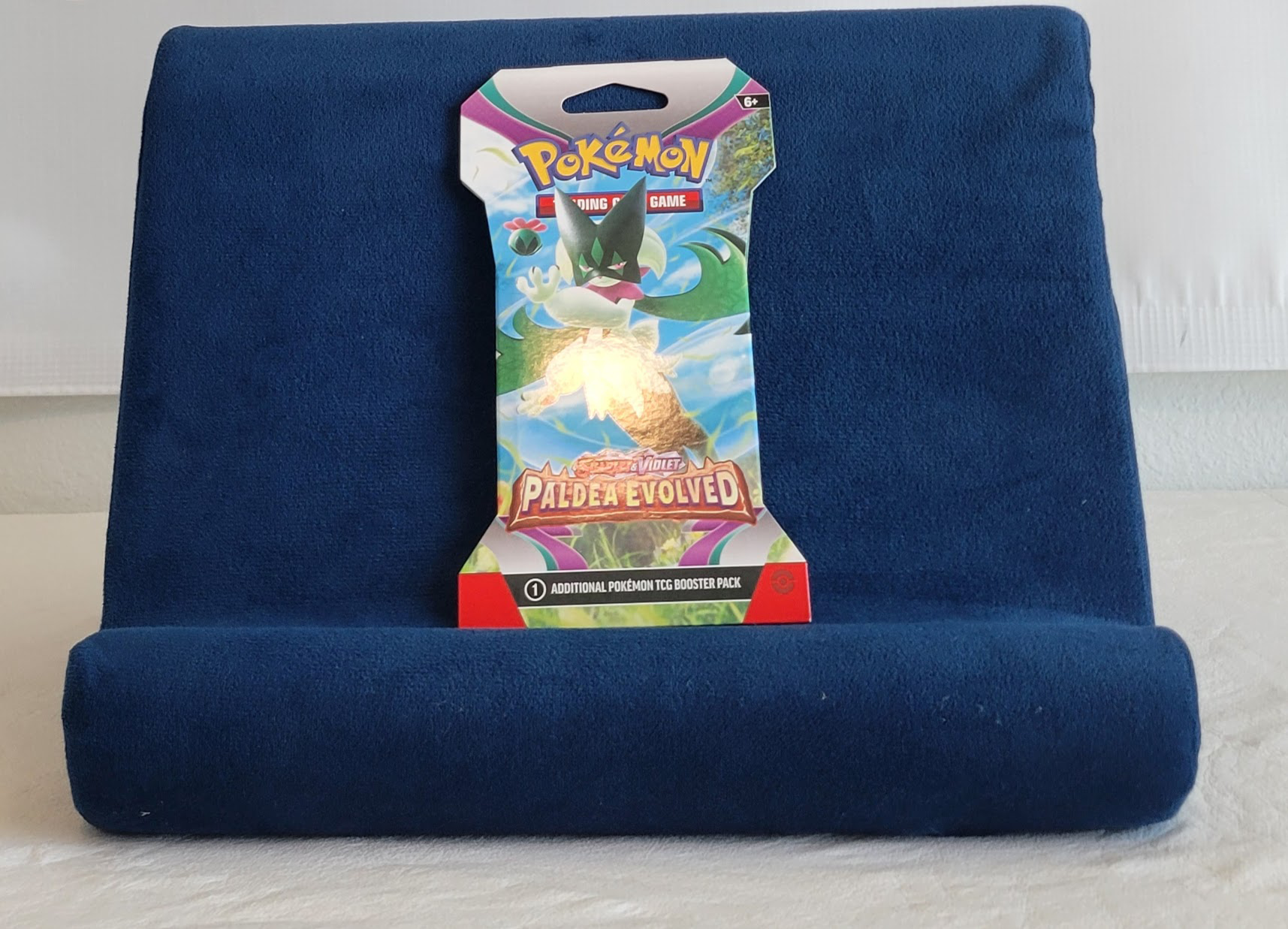Pokémon TCG: Scarlet &amp; Violet—Paldea Evolved Sleeved Booster Pack