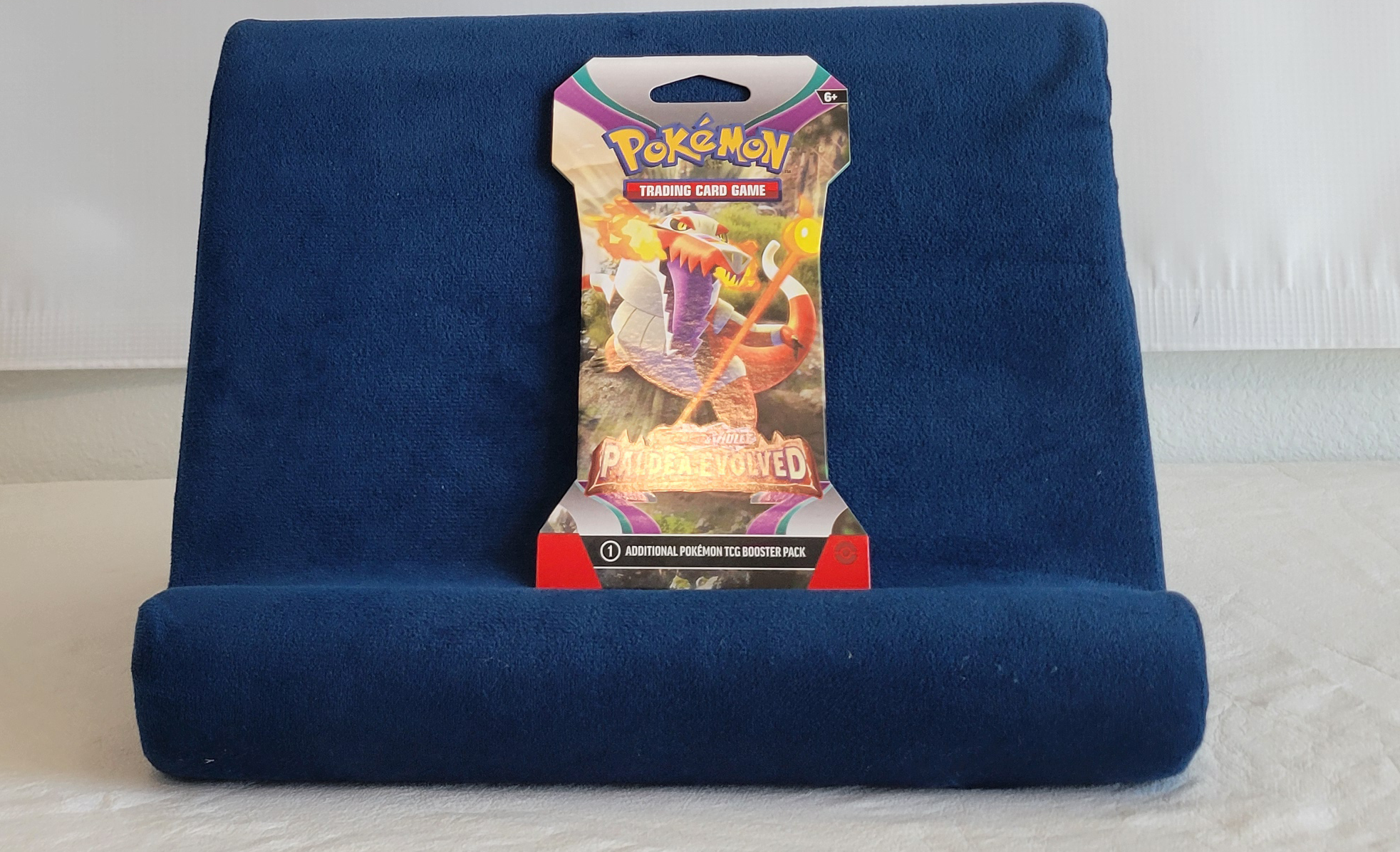 Pokémon TCG: Scarlet &amp; Violet—Paldea Evolved Sleeved Booster Pack